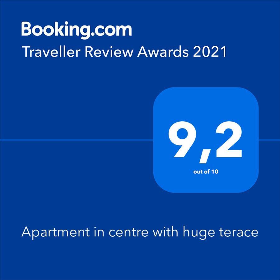 PUY Apartment In Centre With Huge Terace מראה חיצוני תמונה